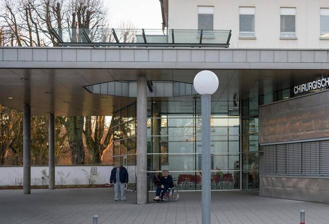 
		Für Uneinsichtige:  Quarantäne-Brechern droht die Unterbringung im Universitätsklinikum Heidelberg (Update)
		