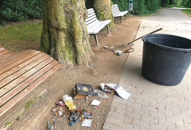 Weinheim: Schlosspark an Wochenenden über Nacht zu