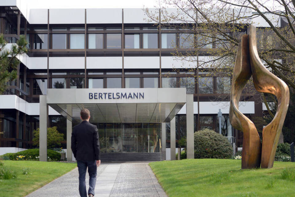 Bertelsmann-Umbau lässt Konzern-Gewinn um 35 Prozent sinken