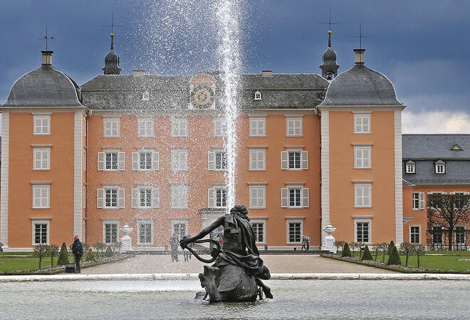 
		Schwetzinger Schloss:  Private Fotoshootings im kleinen Kreis bleiben kostenlos (Update)
		