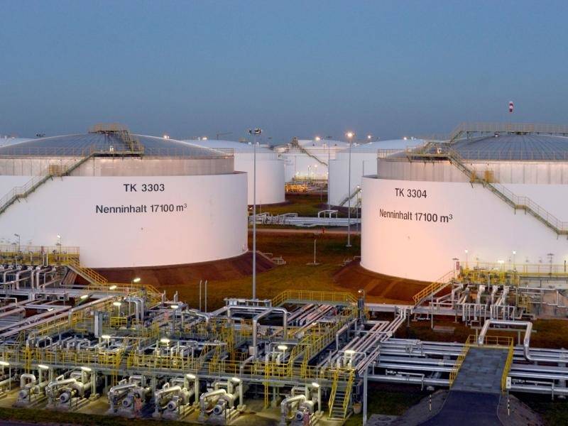 Ein Barrel ( Liter) der Nordseesorte Brent zur Lieferung im Dezember kostete zuletzt 79,71 US-Dollar. Das waren 1,70 Dollar weniger als am Vortag. Der Preis für amerikanisches Rohöl der Sorte.