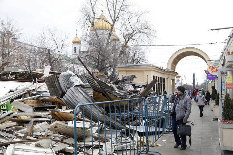 Moskau räumt auf - und reißt Dutzende angeblich illegale Kioske ab