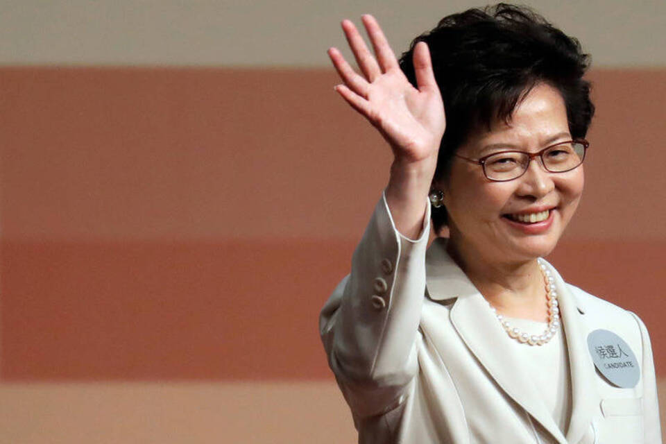 Wahl als «Farce»: Schlechter Start für Hongkongs neue Chefin