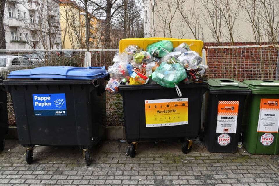 Streit um Mülltonnen: Was das Verpackungsgesetz so heikel macht