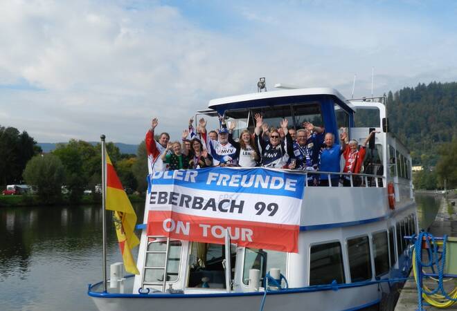 
		Eberbach/Mannheim:  Adler Freunde fahren per Schiff zum Köln-Spiel nach Mannheim
		