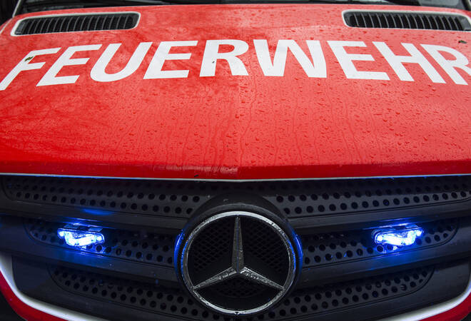 Königstuhl Heidelberg:  Auto ausgebrannt und drei weitere zum Teil stark beschädigt