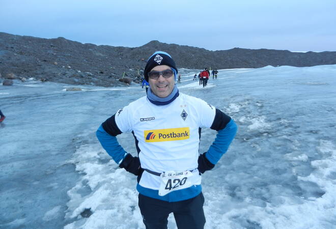 Grönland "Polar Circle Marathon":  Die zwei Heidelberger liefen den Marathon mit Spikes