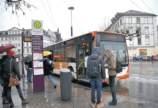 RNV-Panne in Heidelberg:  Verwirrspiel um Busse