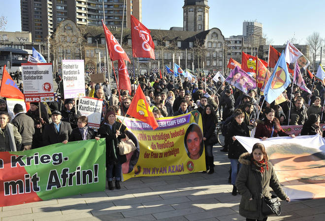 
		Newroz-Demo in Mannheim:  400 Kurden demonstrierten friedlich
		