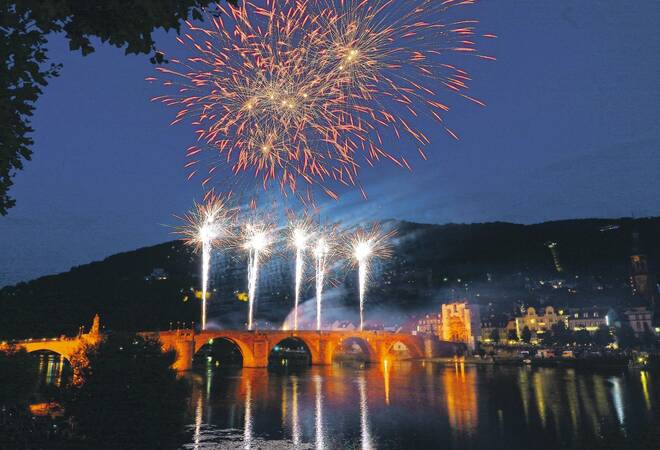 Heidelberger Schlossbeleuchtung:  40.000 wollten das Feuerwerk sehen (plus Video)