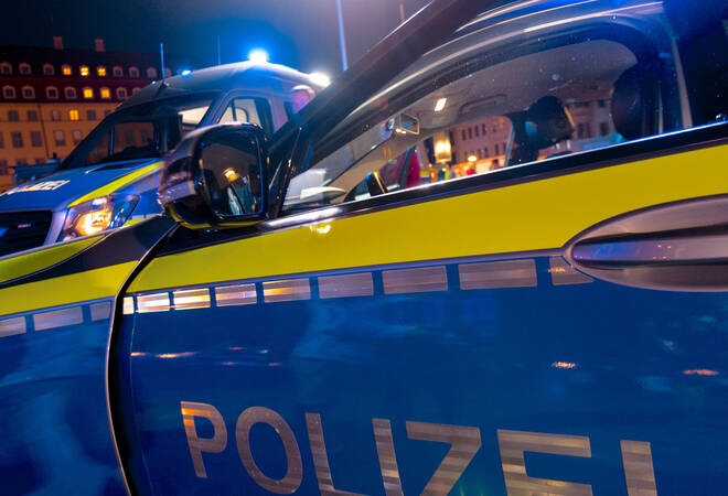 
		Heilbronn:  Autofahrer rammt Mutter mit Baby auf dem Arm und flüchtet
		