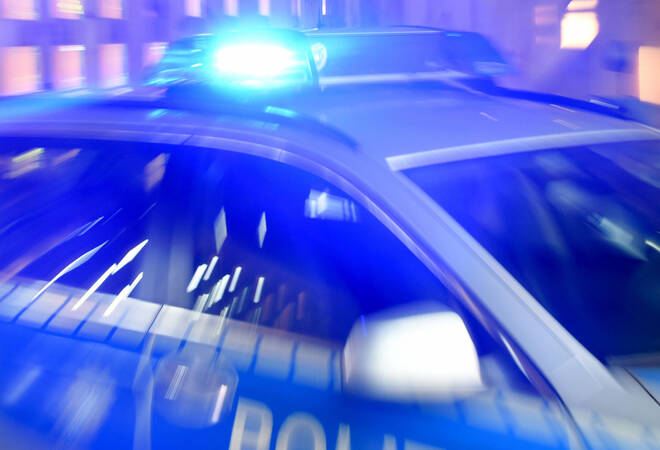 
		Viernheim / A659:  Zivilfahnder stoppen Raserin auf der Autobahn
		