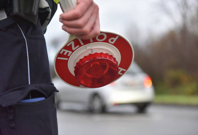 A6 bei Ketsch: 35-Jähriger mit Drogen und falschen Kennzeichen unterwegs