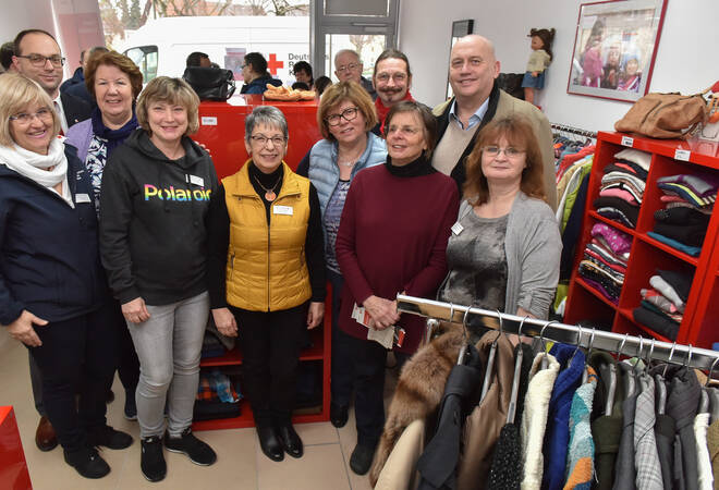 
		Weinheim:  Rotes Kreuz eröffnete in der Weststadt eine Kleiderstube
		