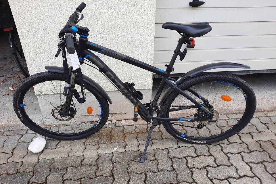 Die Polizei Mannheim sucht den Besitzer dieses Fahrrads. Foto: Polizei