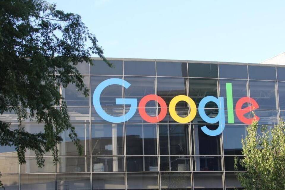 Google-Konzern investiert in Berliner Gesundheits-Start-up Klara Google-Konzern investiert in Berliner Gesundheits-Start-up Klara