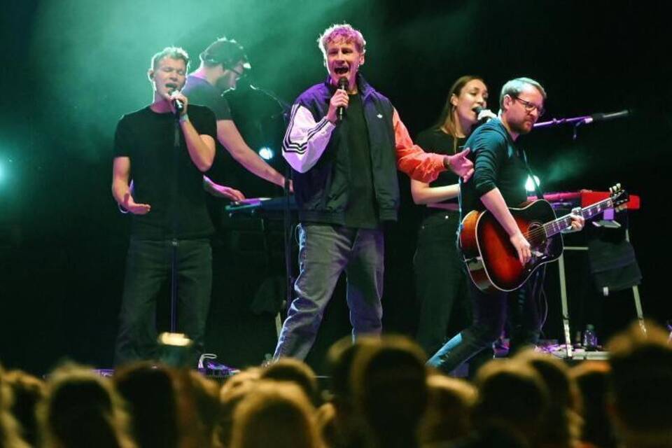 Tim Bendzko und seine Band Tim Bendzko und seine Band