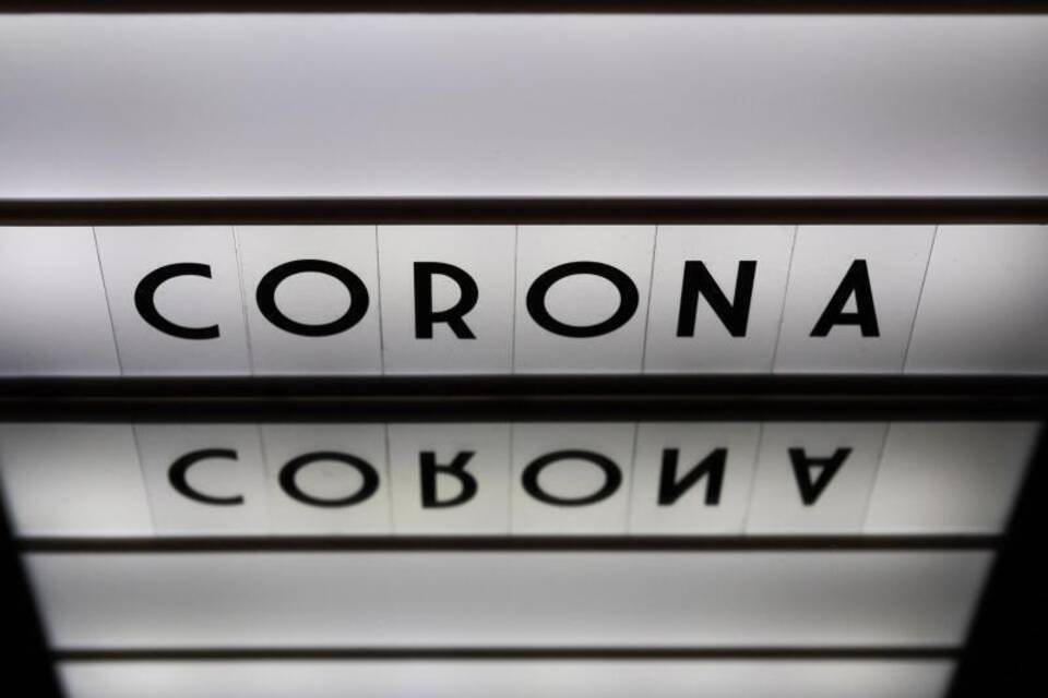 "Corona" "Corona"