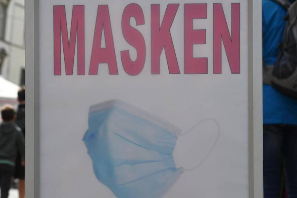 Mund-Nasen-Schutz Mund-Nasen-Schutz