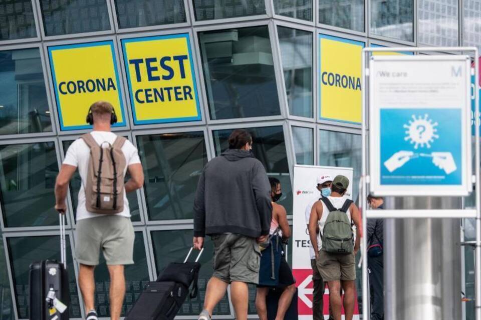 Corona-Teststation am Flughafen München