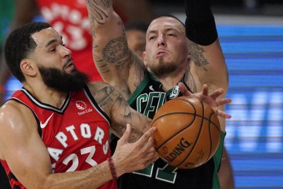 Daniel Theis Daniel Theis