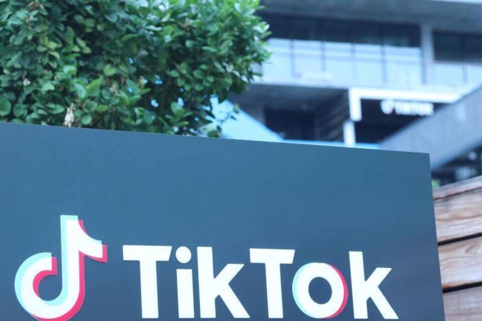 Tiktok Tiktok