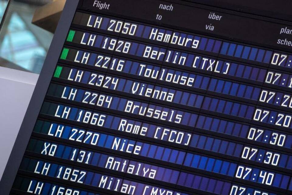 Pauschale Reisewarnung für gut 160 Länder bis Ende September Pauschale Reisewarnung für gut 160 Länder bis Ende September