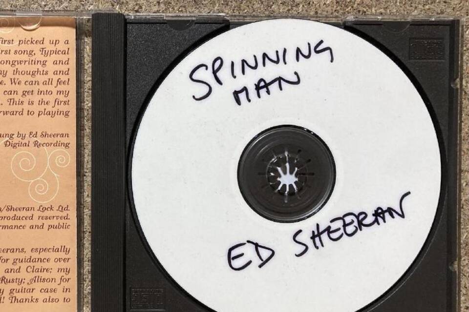 Sheeran-Album aus Teenagerzeiten versteigert