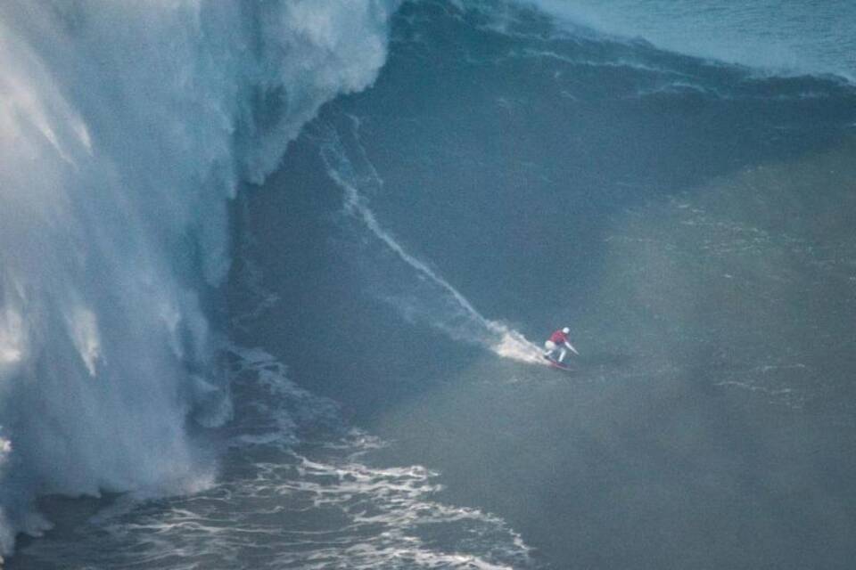 Surferin Maya Gabeira