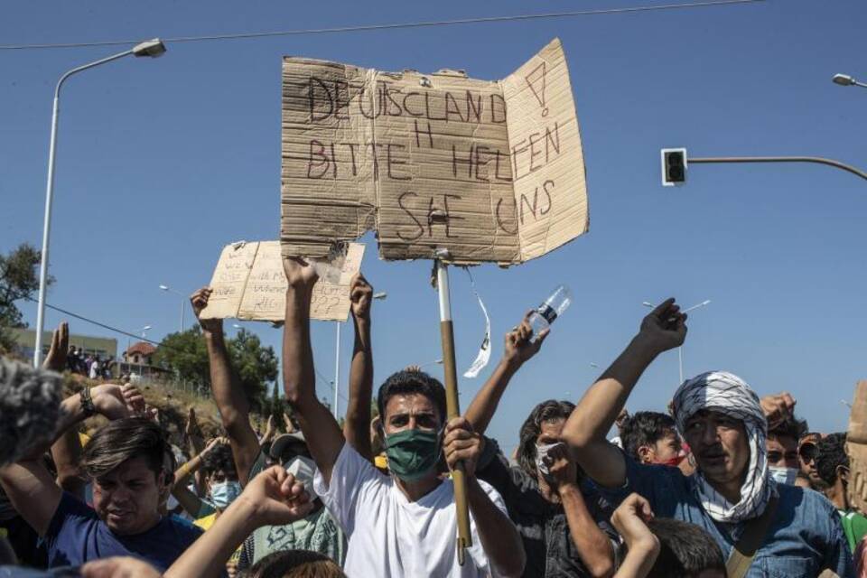 Geflüchtete auf Lesbos Geflüchtete auf Lesbos