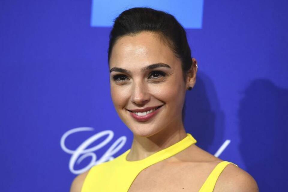 Gal Gadot Gal Gadot