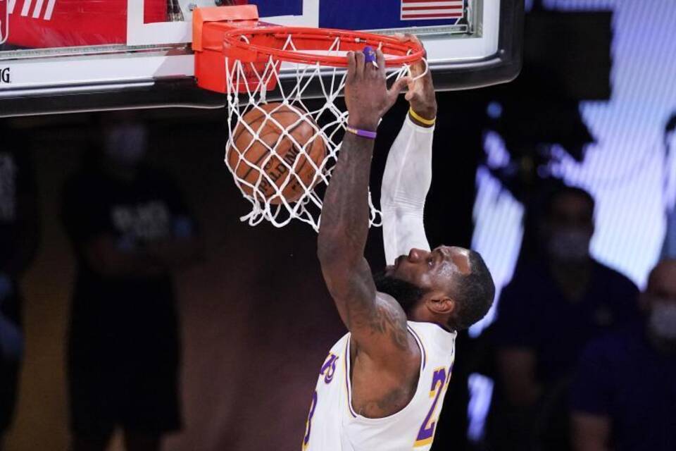 LeBron James LeBron James
