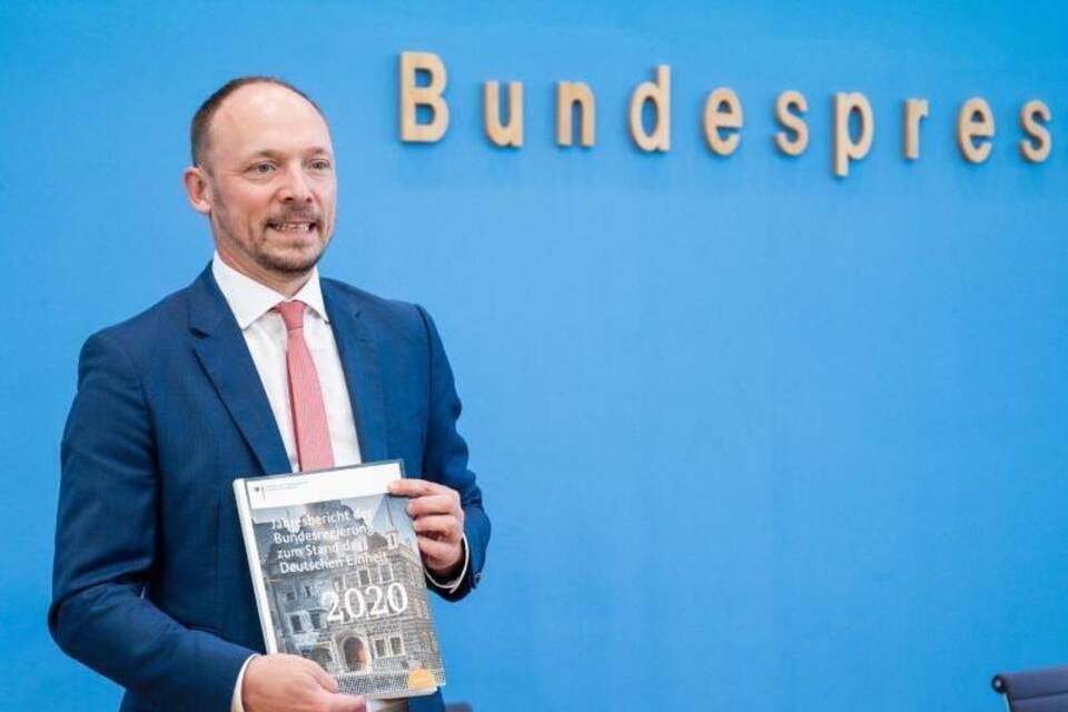 Jahresbericht zum Stand der Deutschen Einheit