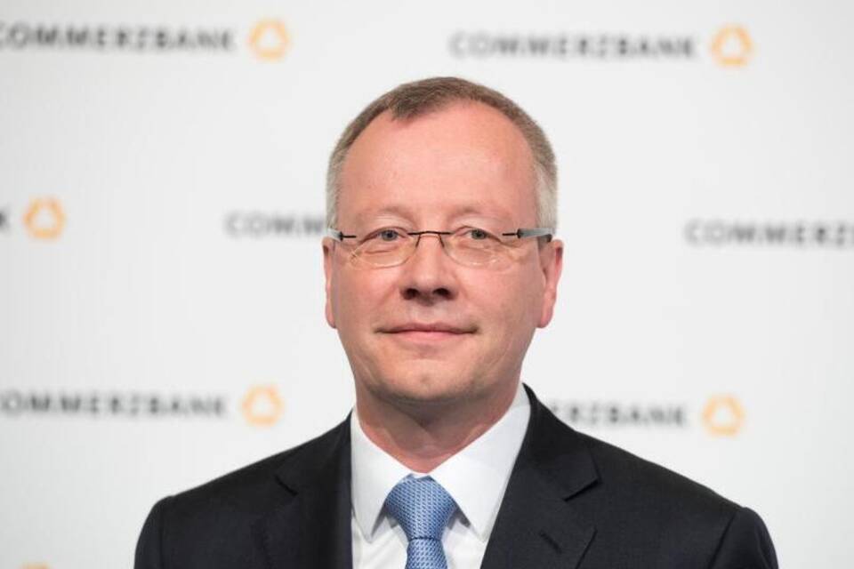Commerzbank baut Vorstand um Commerzbank baut Vorstand um