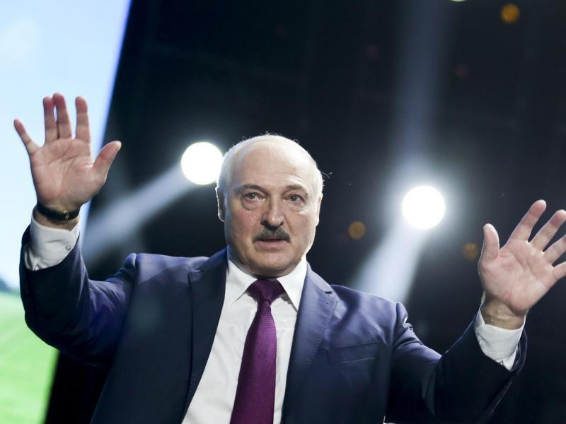 Proteste in Belarus: Mehr als 200 Festnahmen bei Frauen ...