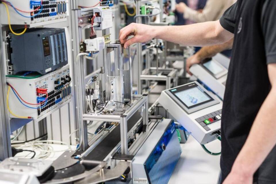 Digitalisierung in der Arbeitswelt Digitalisierung in der Arbeitswelt