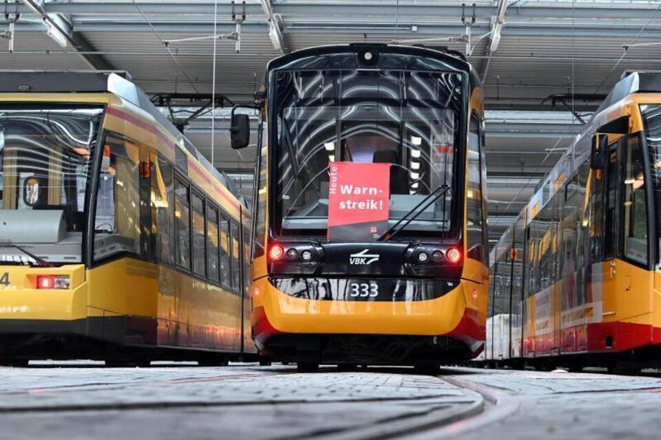 Warnstreiks im Nahverkehr in Karlsruhe