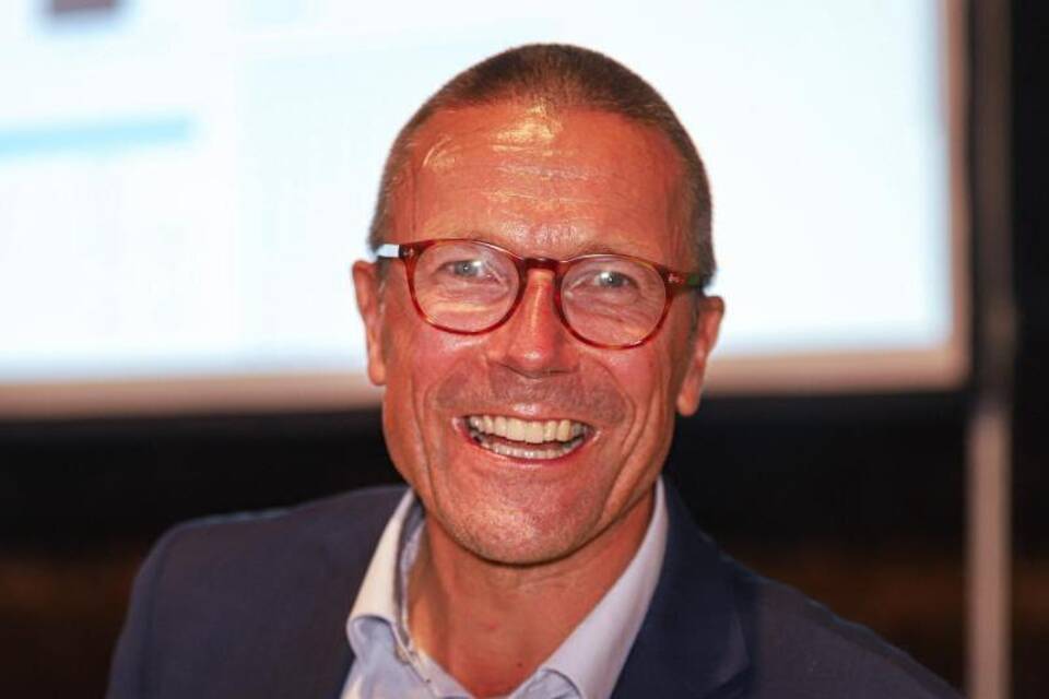 Uwe Schneidewind Uwe Schneidewind