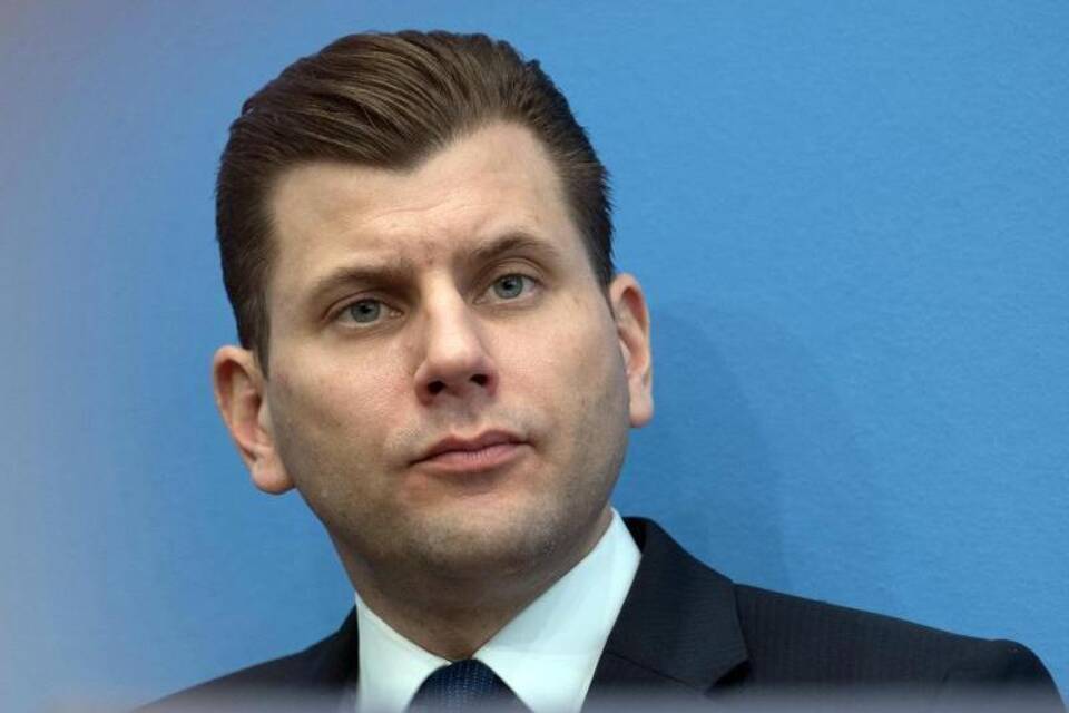 Christian Lüth Christian Lüth
