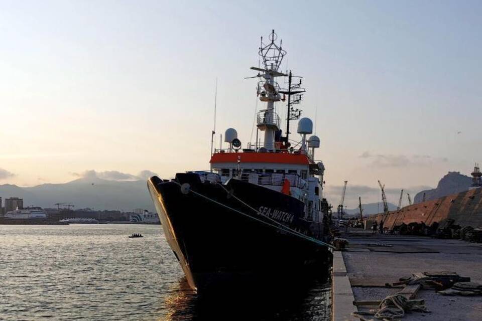 Schiff der Seenotrettung Schiff der Seenotrettung