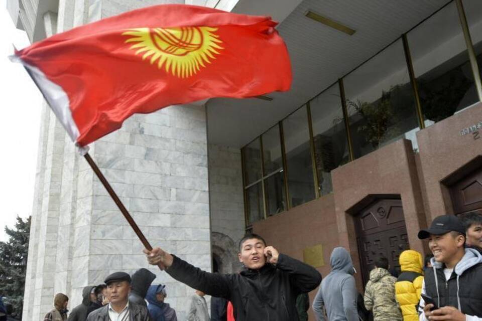 Ausschreitungen nach Parlamentswahl in Kirgistan