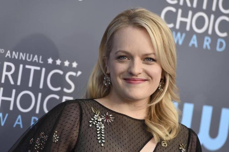 Elisabeth Moss Elisabeth Moss