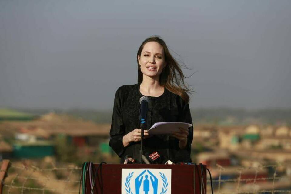 Angelina Jolie Angelina Jolie