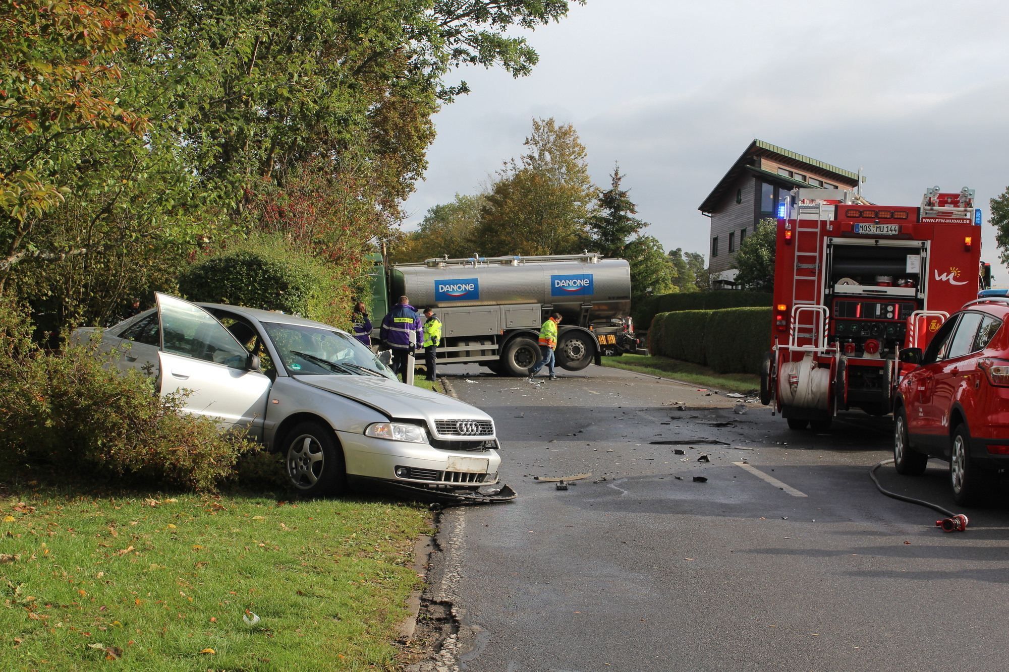 mudau audi krachte frontal in milchlastwagen update buchen rnz