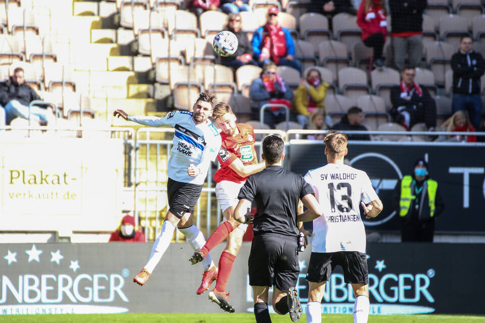 Die besten Bilder vom Waldhof Spiel gegen den FCK Fotogalerien