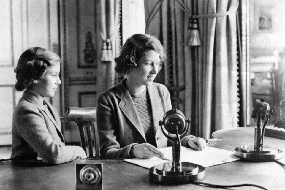 Elizabeth + Margaret Elizabeth + Margaret