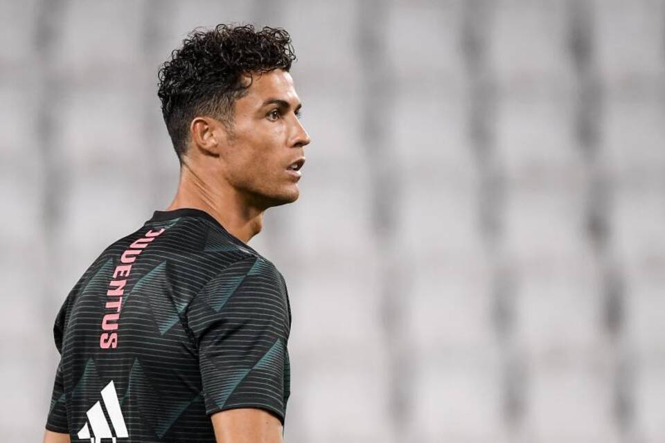 Cristiano Ronaldo Cristiano Ronaldo