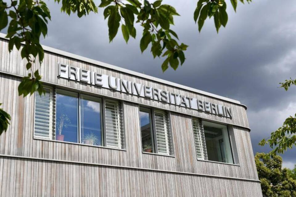 Freie Universität Berlin Freie Universität Berlin