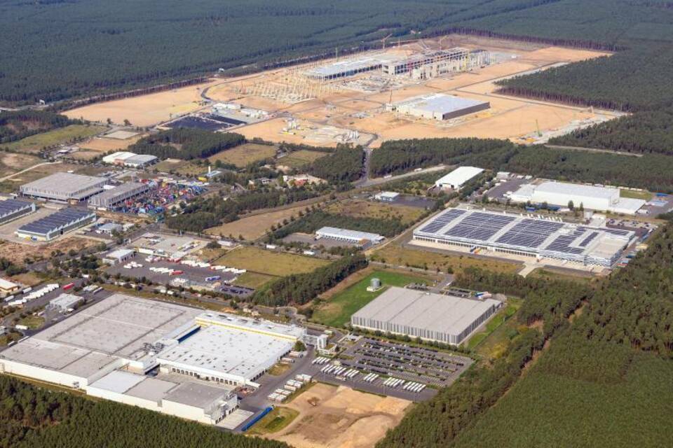 Baustelle der Gigafactory Berlin-Brandenburg