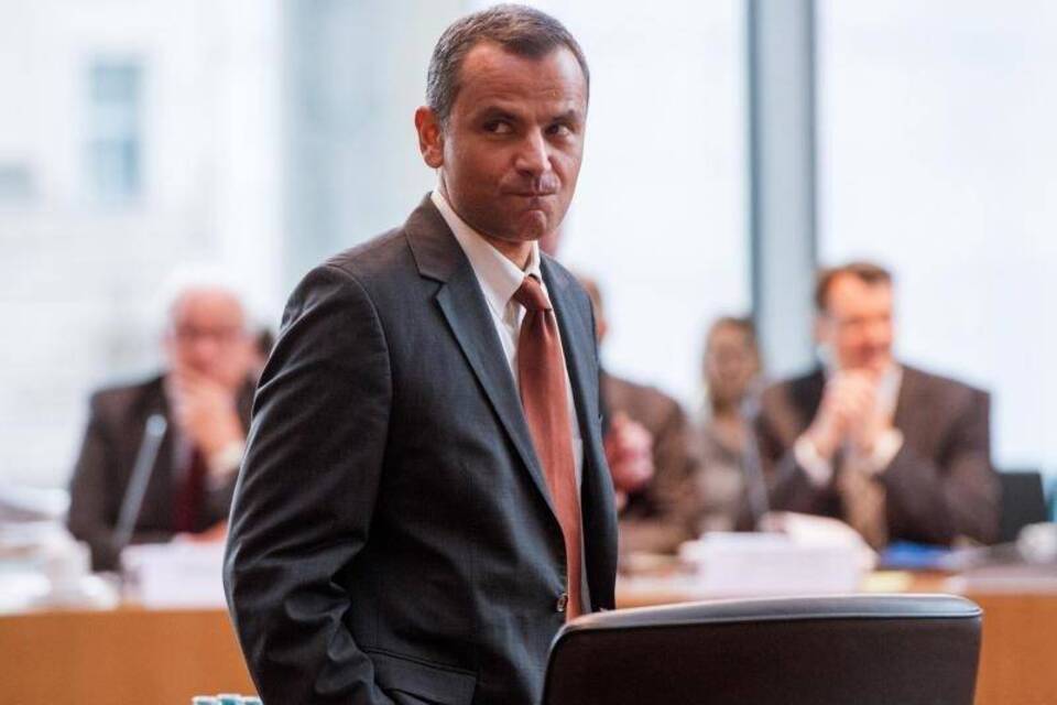 Sebastian Edathy Sebastian Edathy